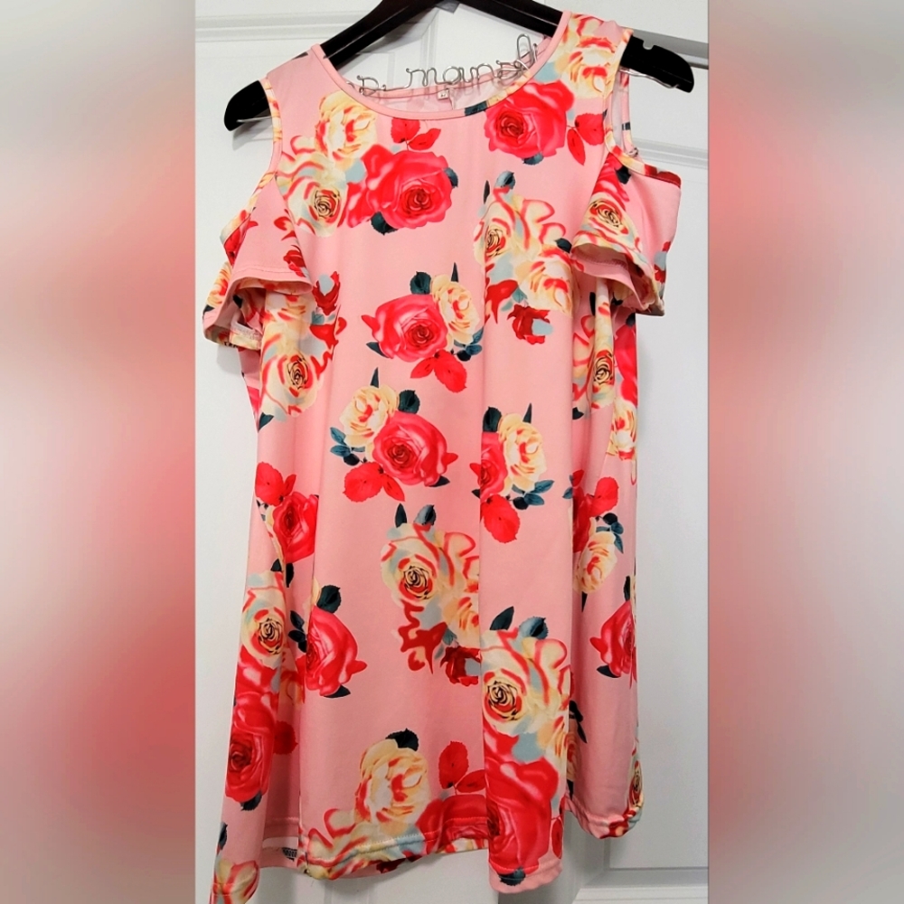 3/$15 Floral Cold Shoulder Top Size Large